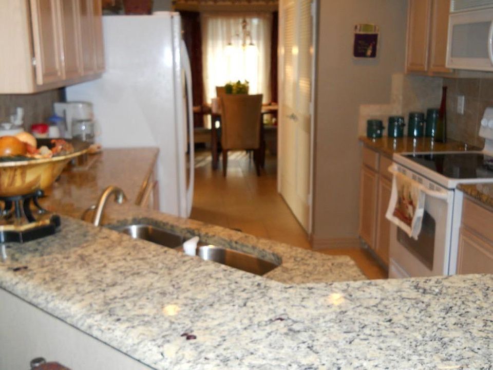 2nd image of 2827 Saint Johns Ave