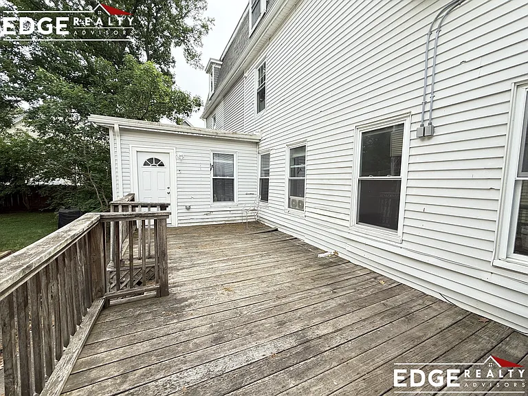 81 Alder St #A — Photo 14