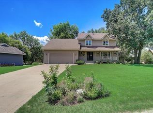 6818 Boyd Ave, Eden Prairie, MN 55346