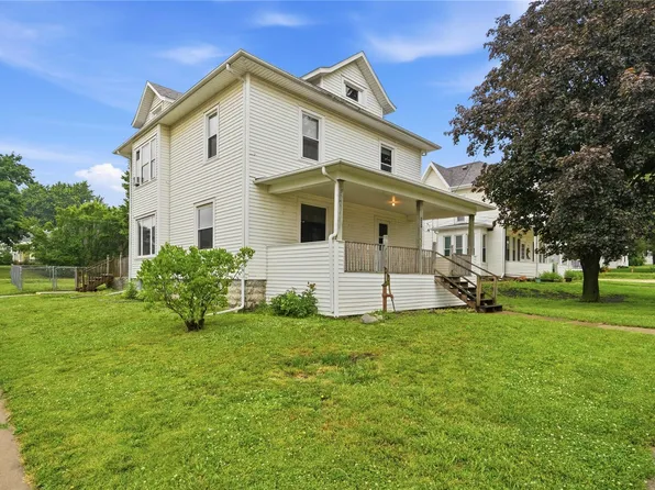 501 Broadway St, Springville, IA 52336