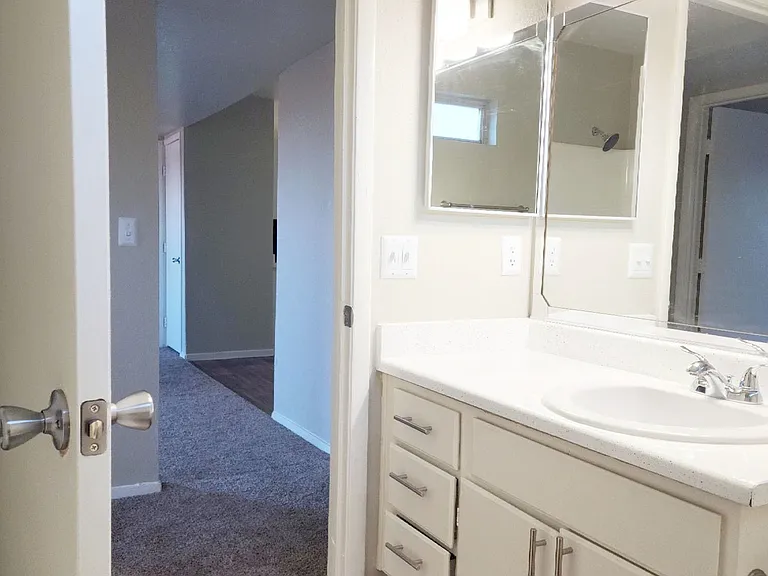 Three Bedroom at Ridge Falls, Apartments For Rent