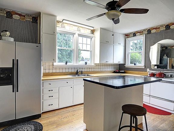 5th image of 36 W Xenia St