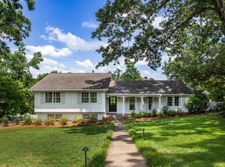 3761 Valley Head Rd, Mountain Brook, AL 35223