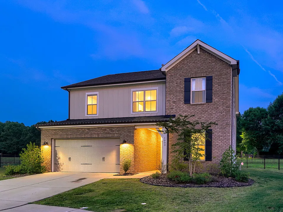 1003 Yearden Ln