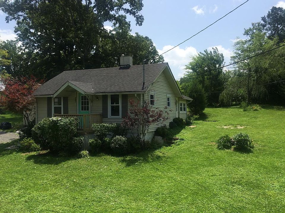 1st image of 438 Black Oak Dr