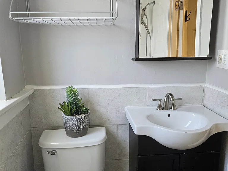 42 Anderson Ave #3 — Photo 6