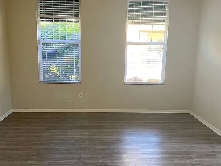 de Tolosa Ranch Apartments — Photo 45
