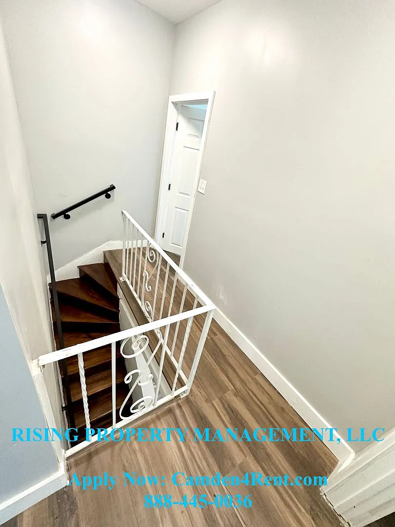 716 Royden Street — Photo 3