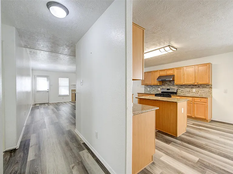 7930 Northfork Hollow Ln — Photo 8