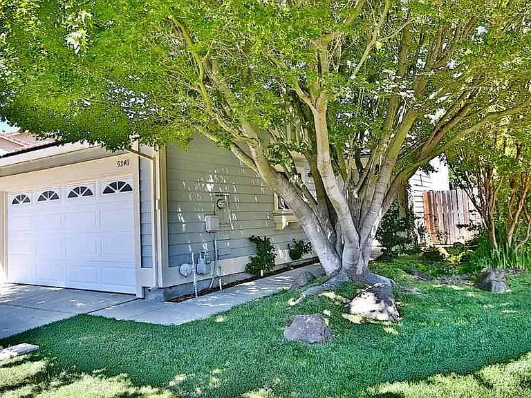 5348 Grasswood Cir — Photo 18