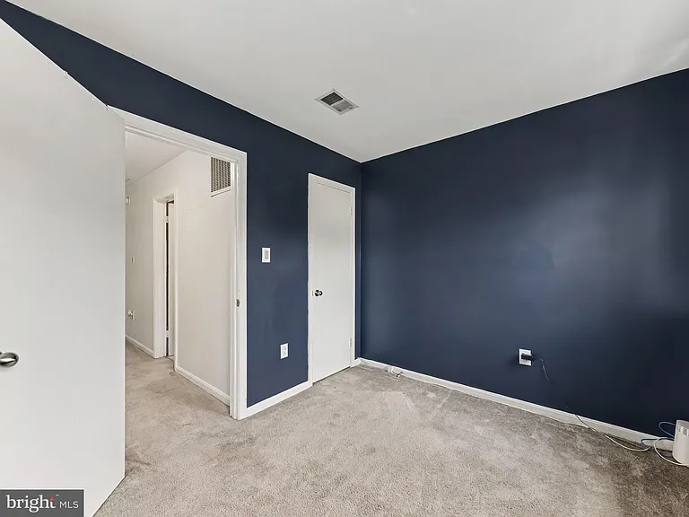 13849 Constitution Ct — Photo 11