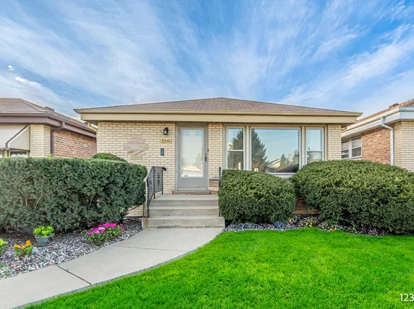 5040 Michigan Ave, Schiller Park, IL 60176