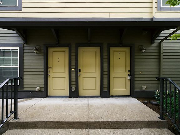 3rd image of 11225 SE Causey Cir
