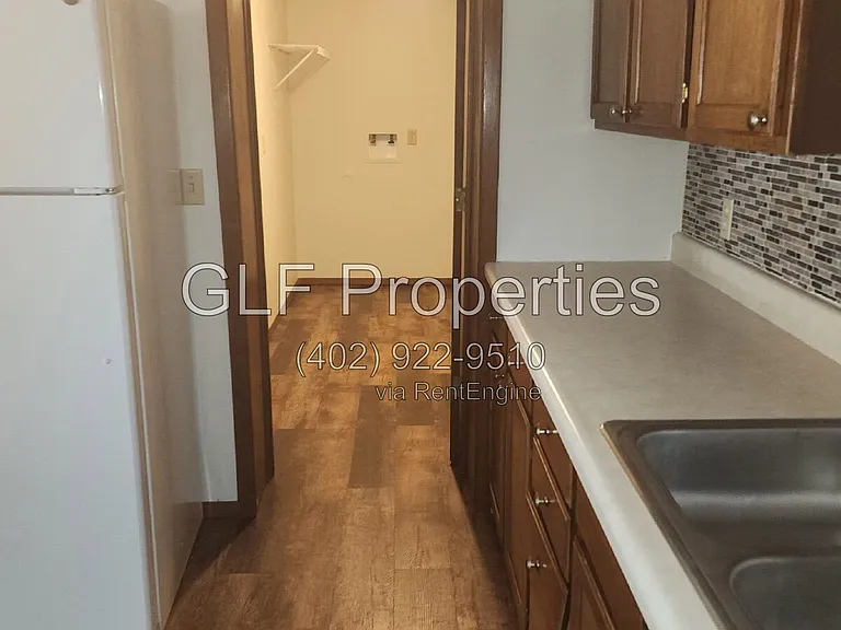 605 N 12th St #4 — Photo 5