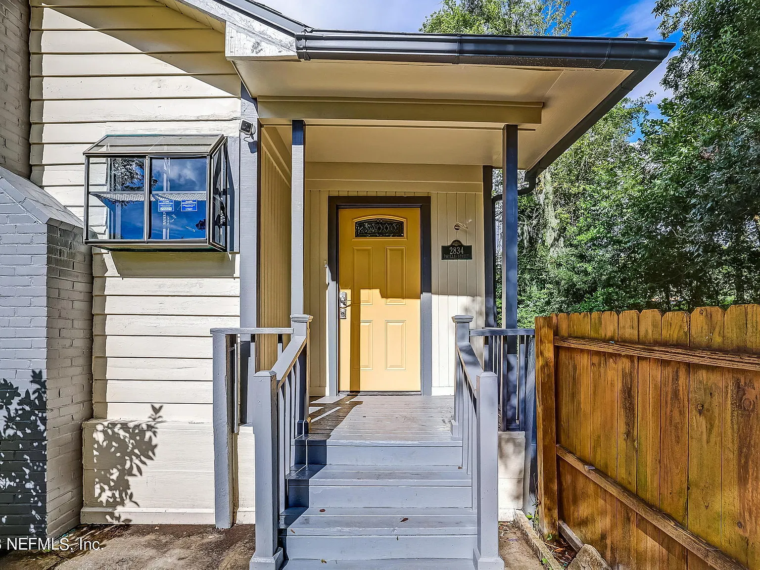 2 bed, 1.5 bath, 1359 sqft, $1,925 — Photo 3