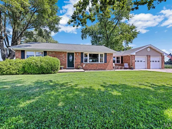 4915 Tower Line Rd, Saint Charles, MO 63301