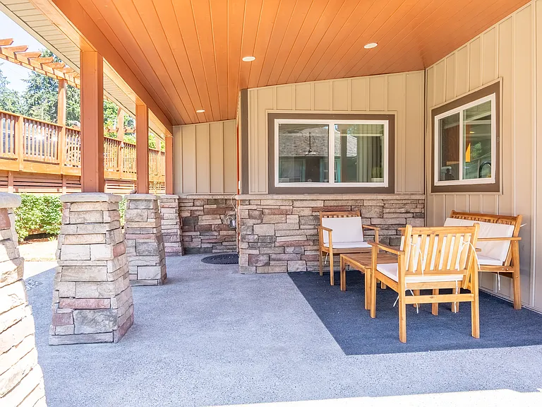 5594 Illahee Rd NE — Photo 49