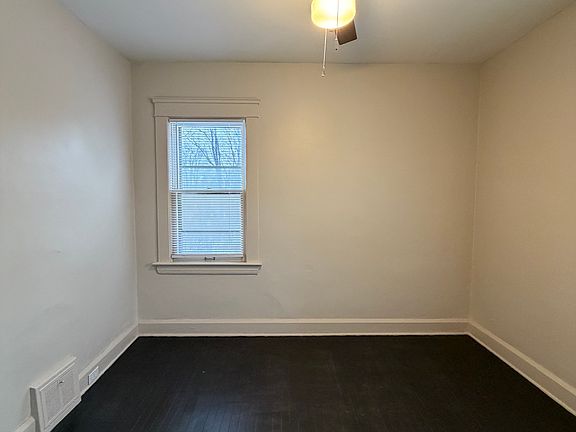 5th image of 9025 Laisy Ave