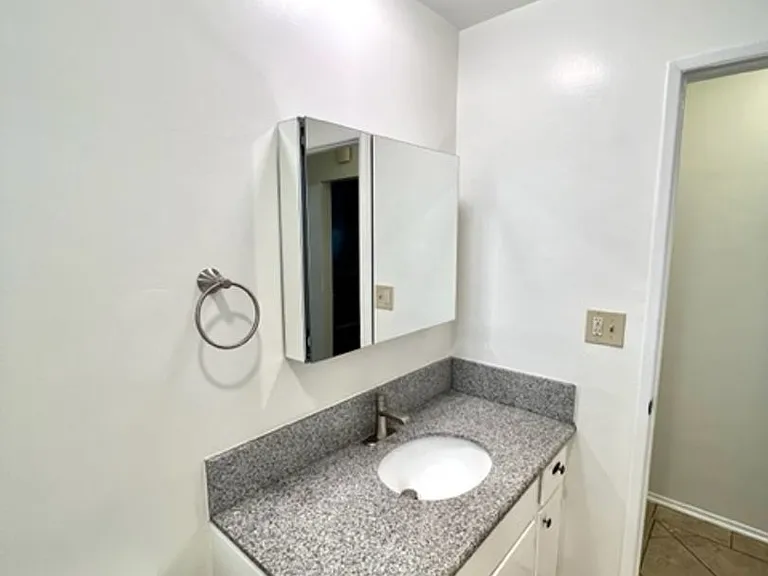 6257 Newlin Ave — Photo 13