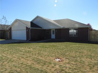 2315 SW 16th St, Bentonville, AR 72713