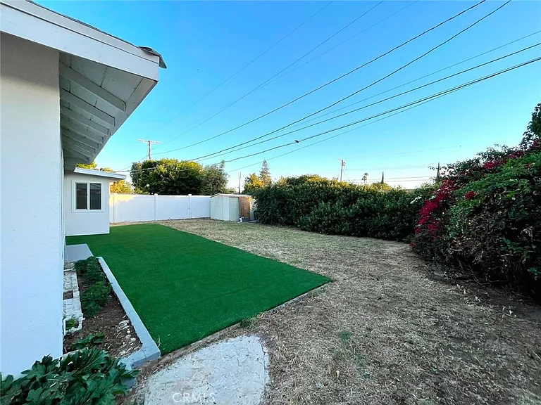 8015 McNulty Ave — Photo 17