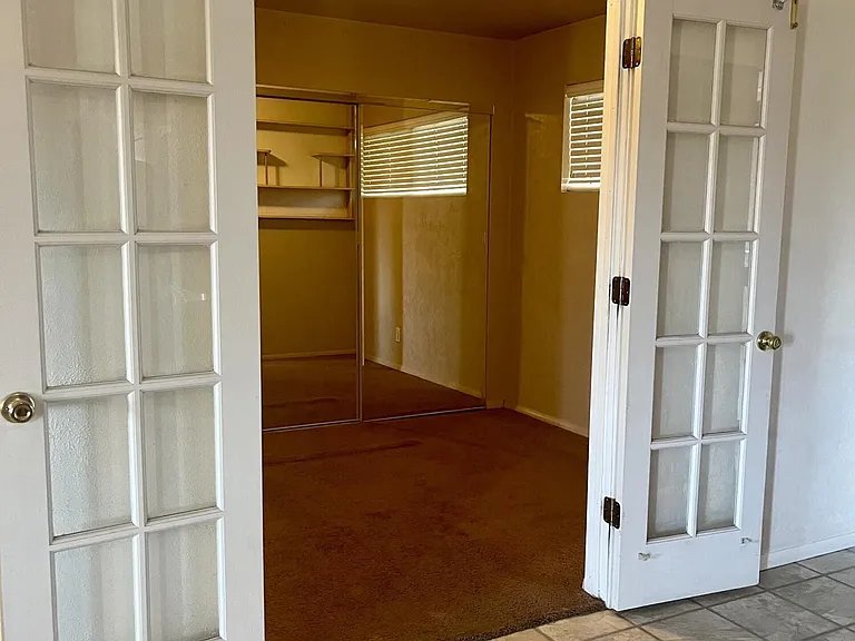 2315 W Butler Dr — Photo 12