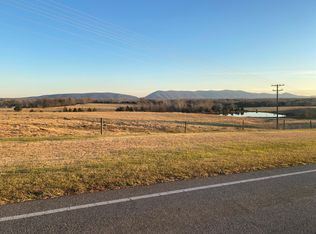 12274 Smith Mountain Lake Pkwy, Huddleston, VA 24104