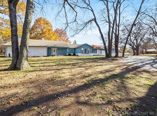 522 Heathridge St, Catoosa, OK 74015