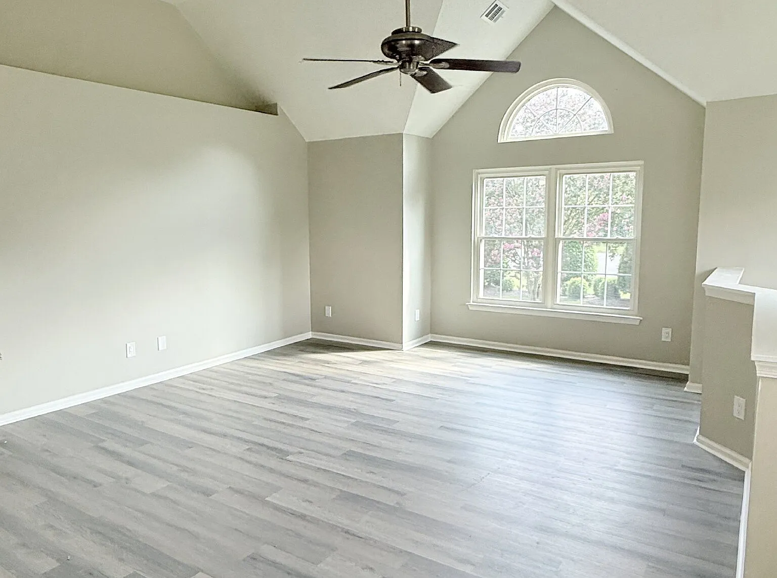 2 bed, 2.0 bath, 1015 sqft, $1,800 — Photo 3