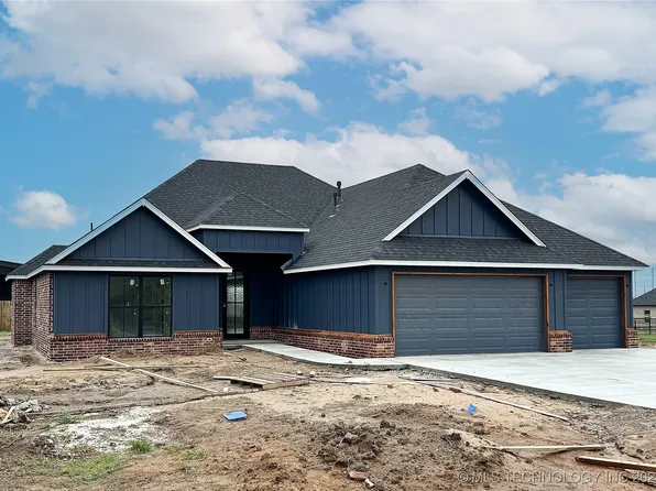 318 N 23rd St, Collinsville, OK 74021