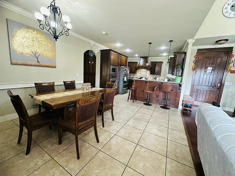 3600 Willowbrook Rd — Photo 10