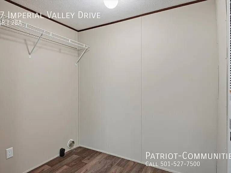47 Imperial Valley Dr — Photo 8