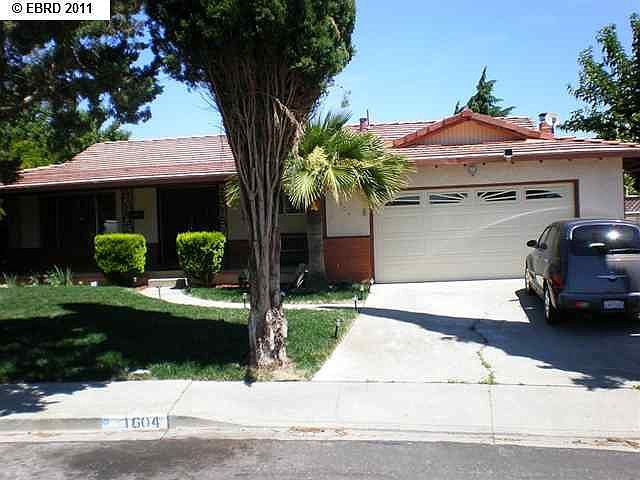 1st image of 1604 Santiago Ct