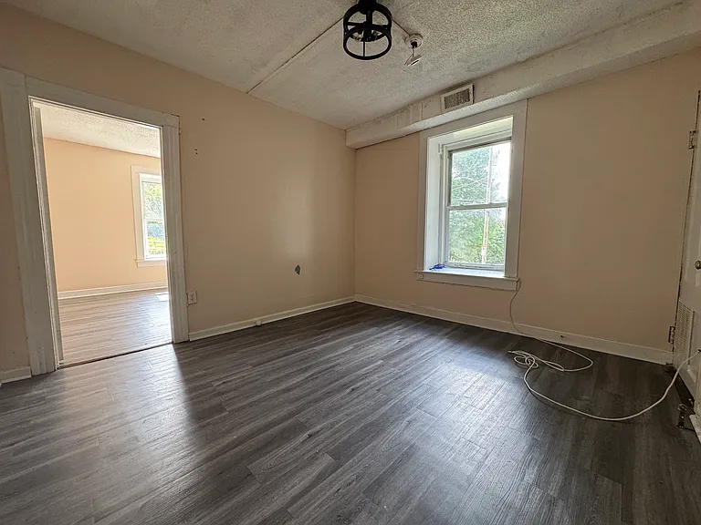 45 Long Hill Rd #1R — Photo 4