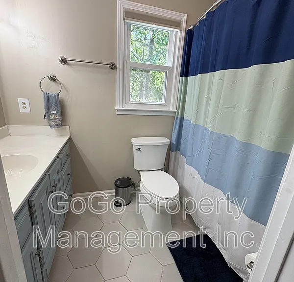 321 N Valley View Dr — Photo 15