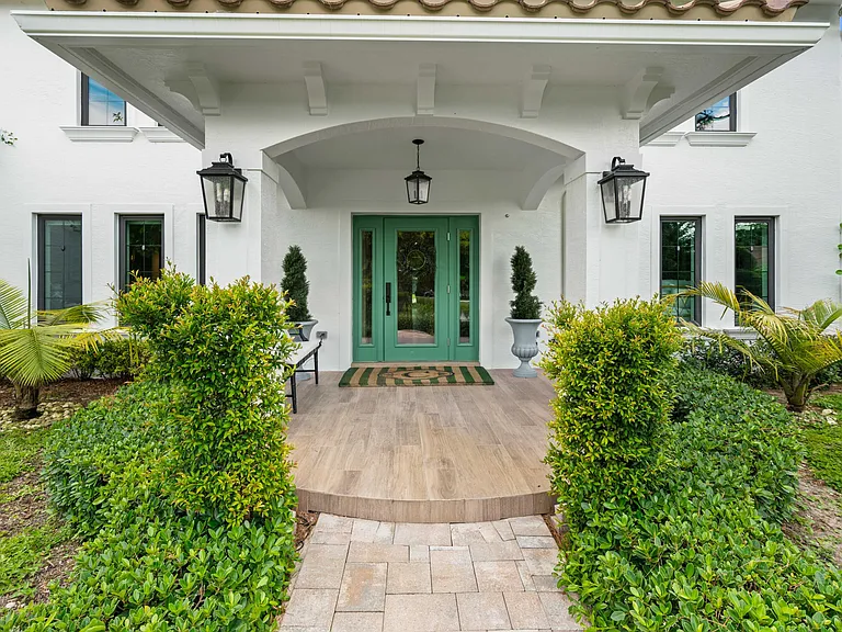 6204 Celadon Cir — Photo 5