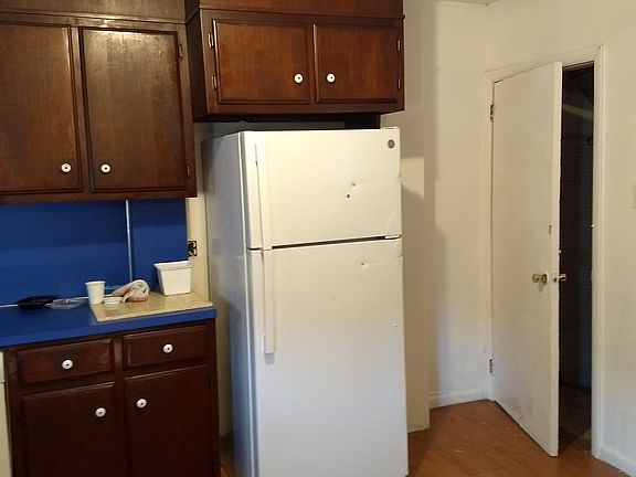 3rd image of 40 S Loveland Ave