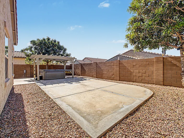 2694 E Runaway Bay Pl — Photo 32