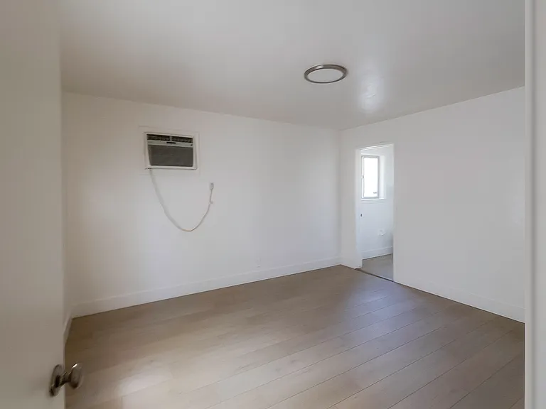 3333 W St #5 — Photo 10