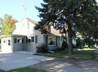 102 E Cronk Rd, Owosso, MI 48867