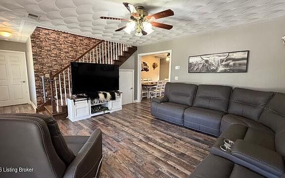 4th image of 1645 Clarktown Rd