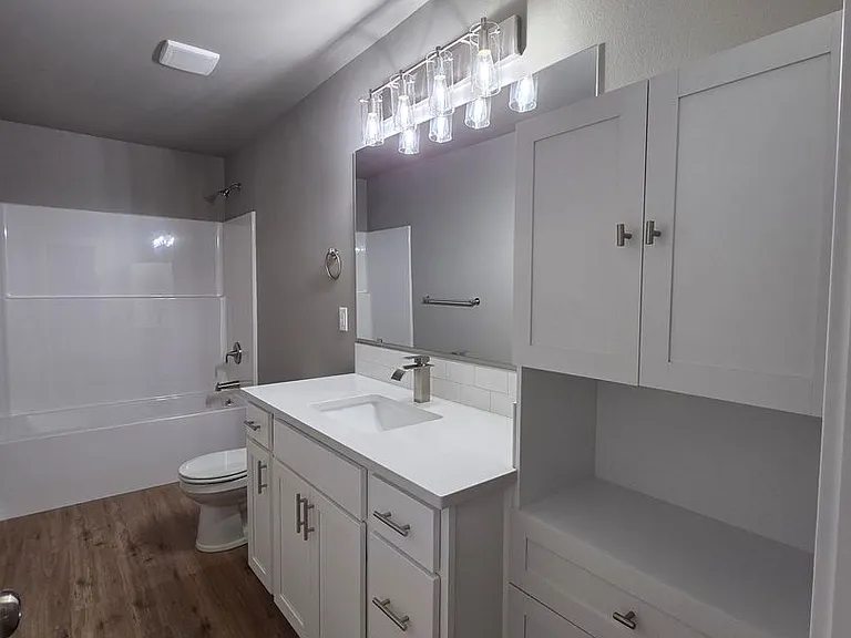 724 N Pearl St #B — Photo 18