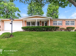 3 Cantabrian Ct, Florissant, MO 63033