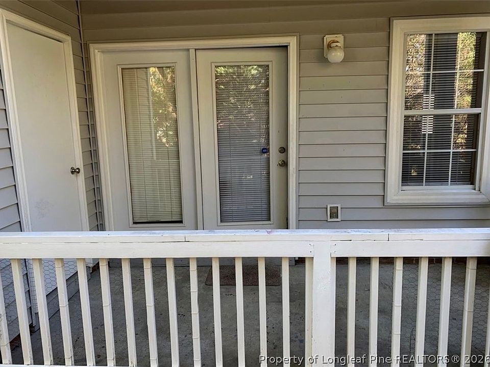 2nd image of 267 Waterdown Dr APT 6