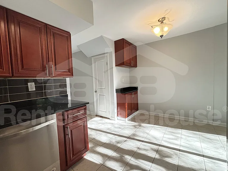 1216 Westview Ter — Photo 6