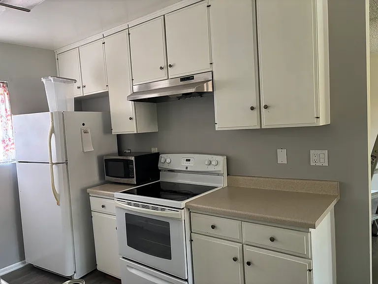 555 S La Veta Park Cir #238 — Photo 22