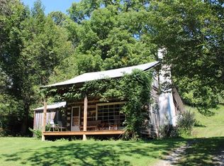 792 Nightingale Ln, Troutdale, VA 24378
