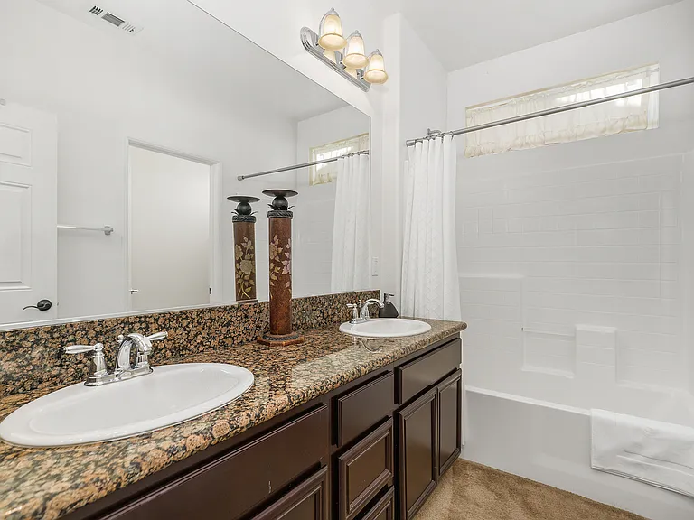 30312 Carob Tree Cir — Photo 26