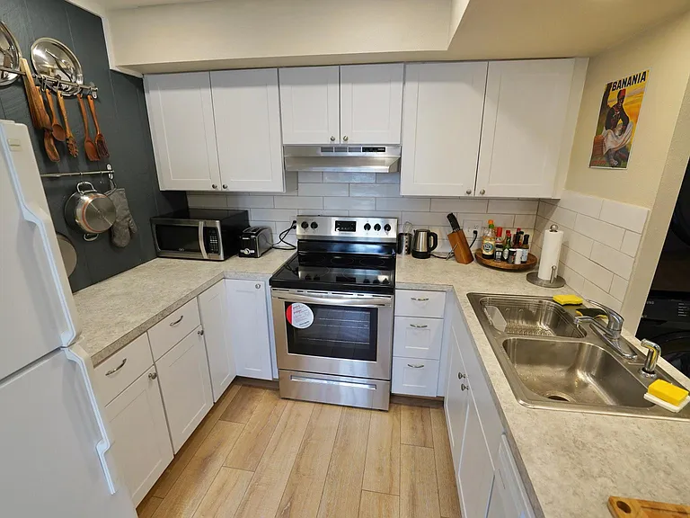 2614 S Xanadu Way #C — Photo 5