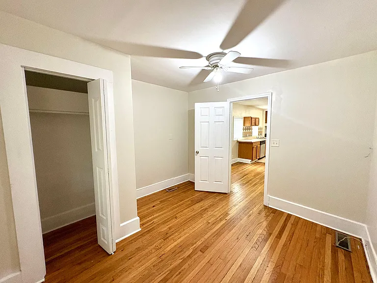 1346 Westmont Rd SW — Photo 16